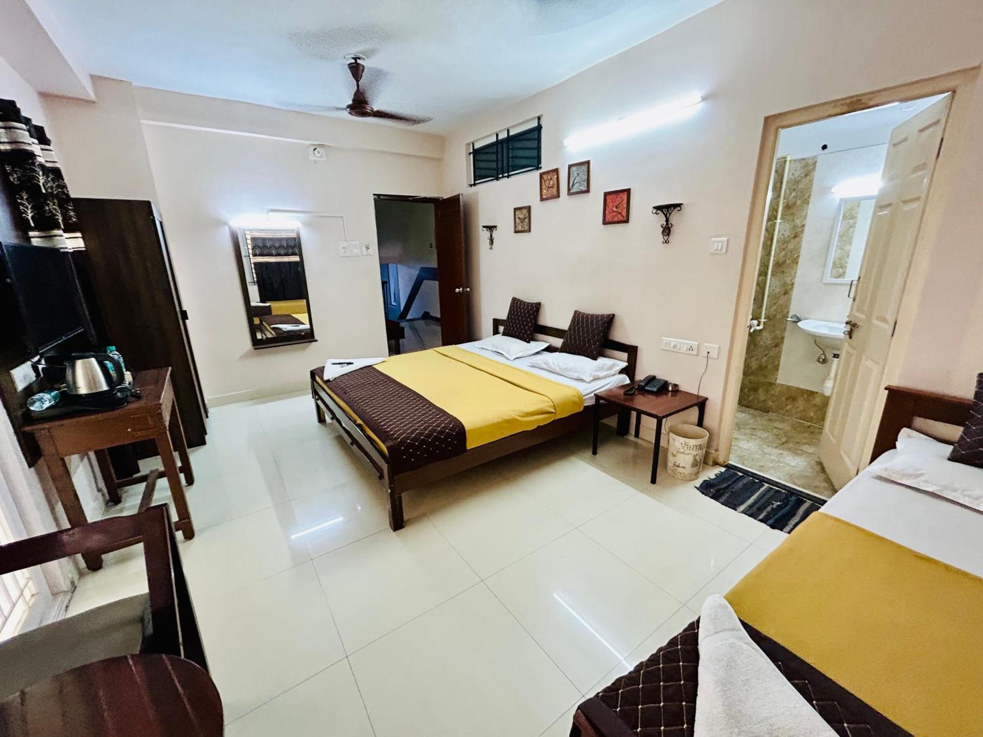 Hotel Jothi Коимбатур Экстерьер фото