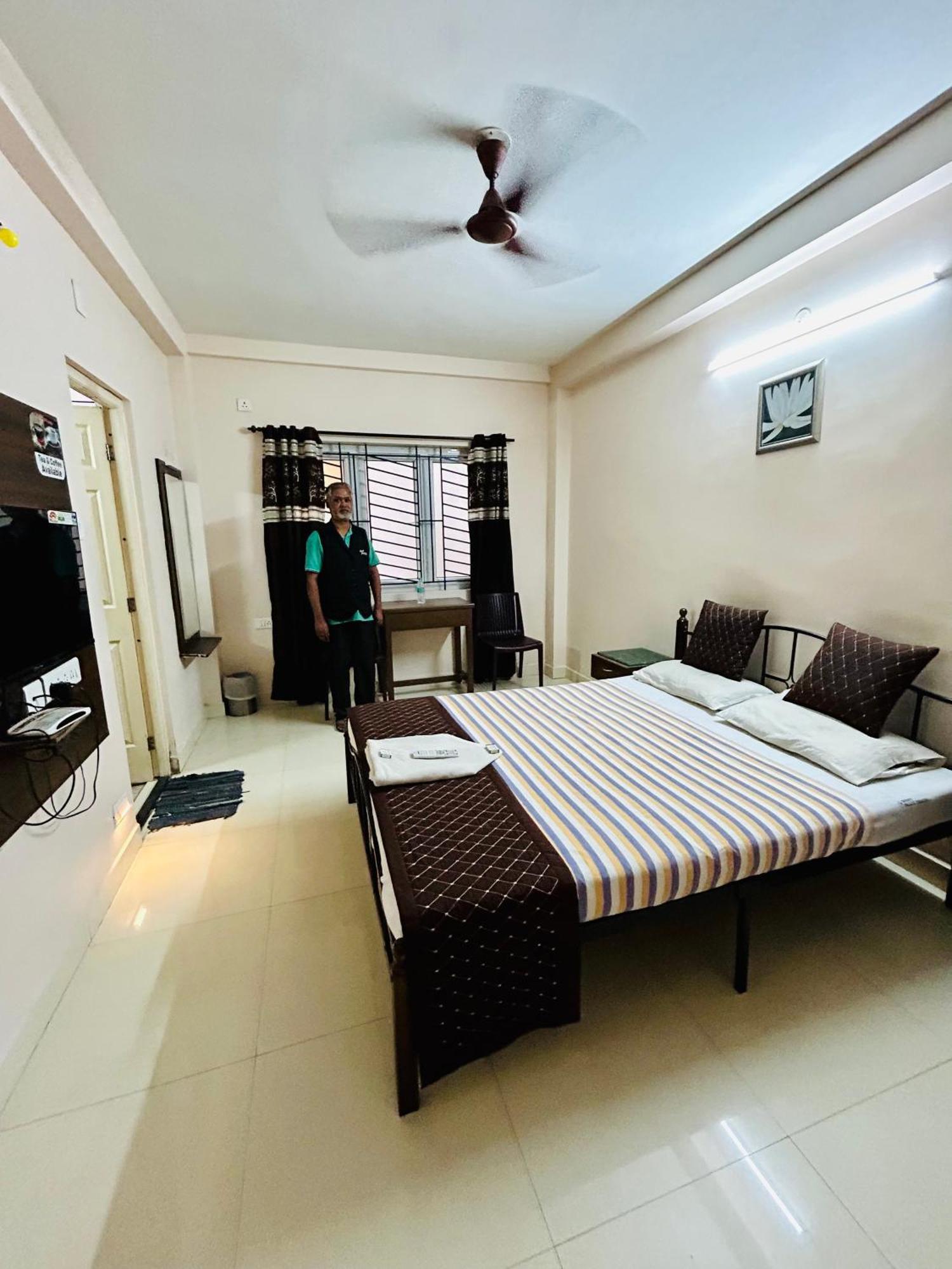 Hotel Jothi Коимбатур Экстерьер фото