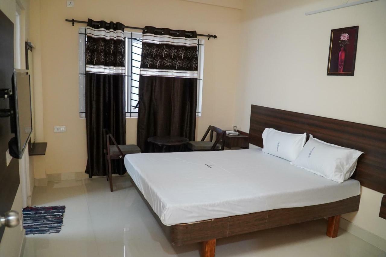 Hotel Jothi Коимбатур Экстерьер фото